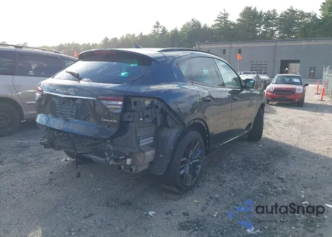 2022 Maserati Levante Gt z USA, uszkodzony, nr VIN ZN661XUA1NX393801